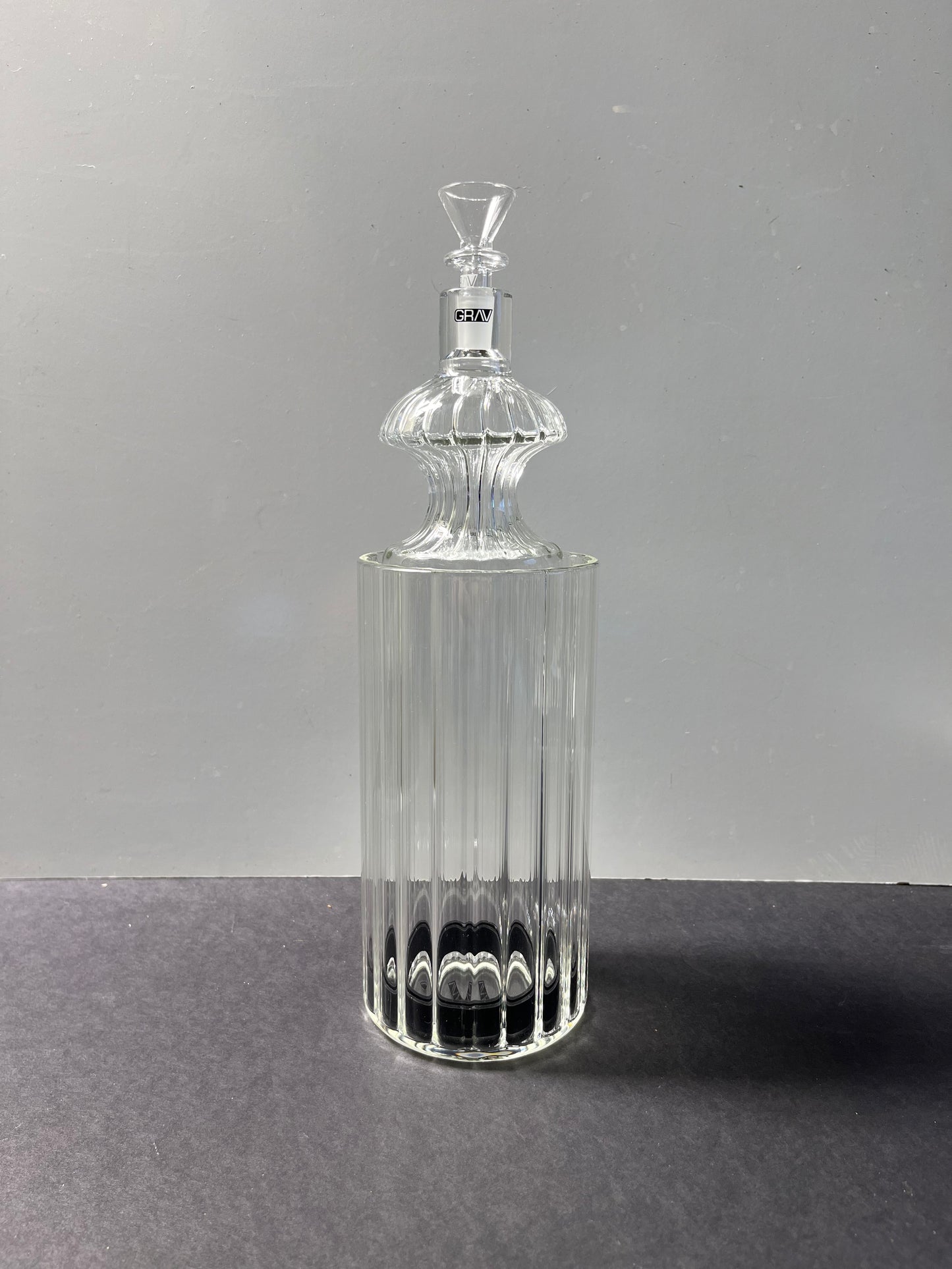 Grav Monarch Gravity Waterpipe